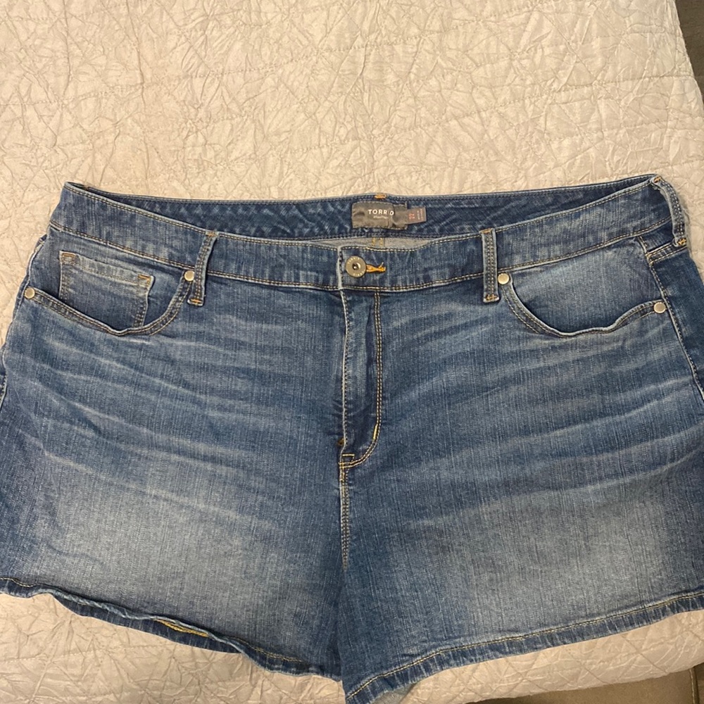 A-Line jean shorts